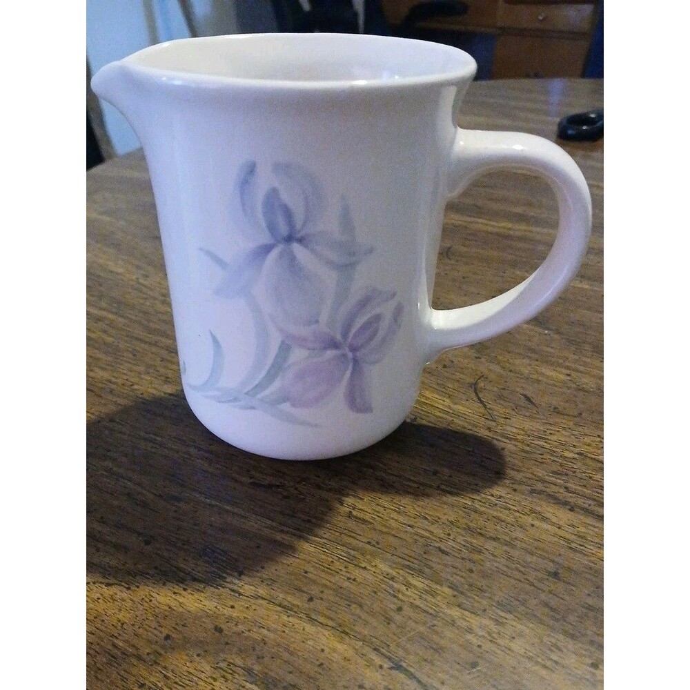 VTG Pfaltzgraff Spring Song Iris creamer